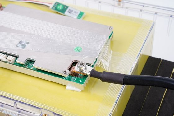 100% Entladung 24v 200Ah Lithium-Ionen-Batterie für die Speicherung von Solarenergie